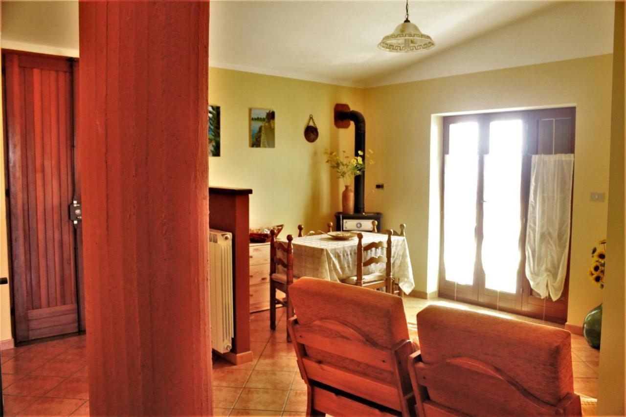 Bed and Breakfast Mansarda Fiorita Abatemarco Exterior foto