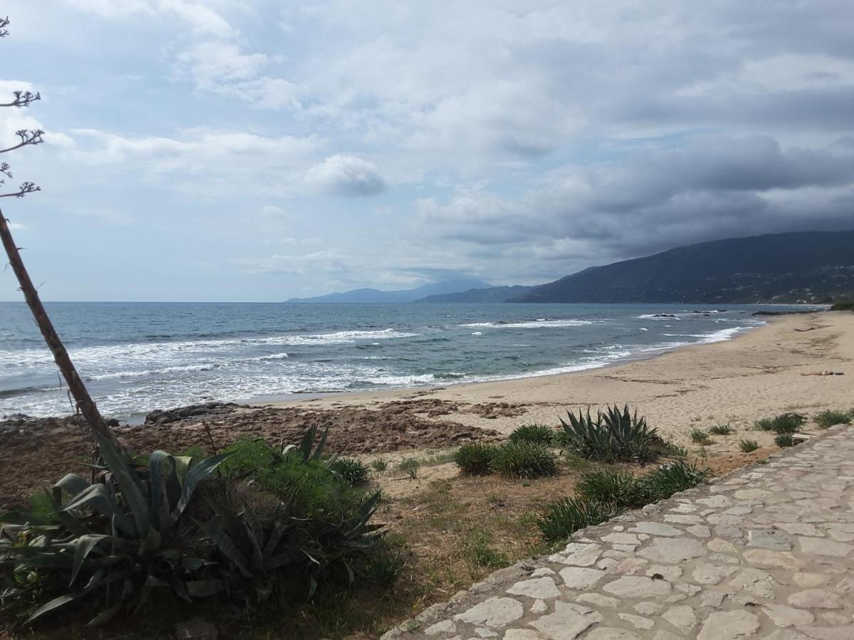 Bed and Breakfast Mansarda Fiorita Abatemarco Exterior foto
