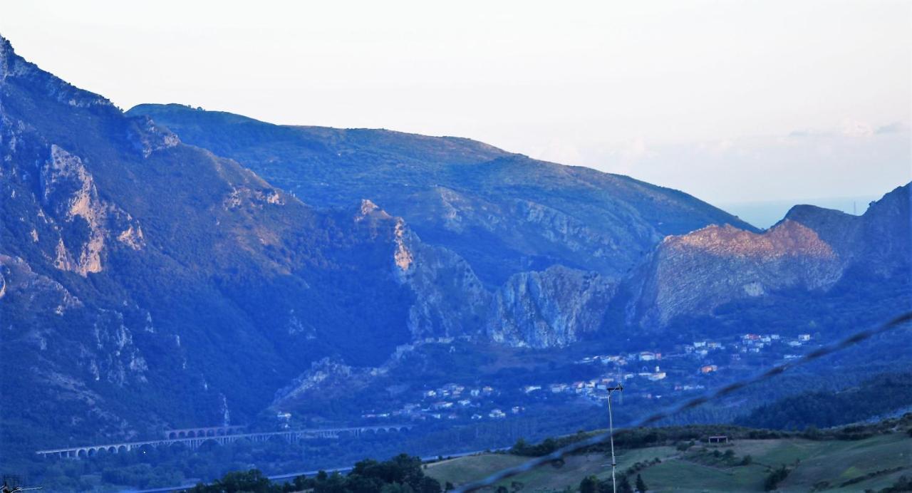 Bed and Breakfast Mansarda Fiorita Abatemarco Exterior foto