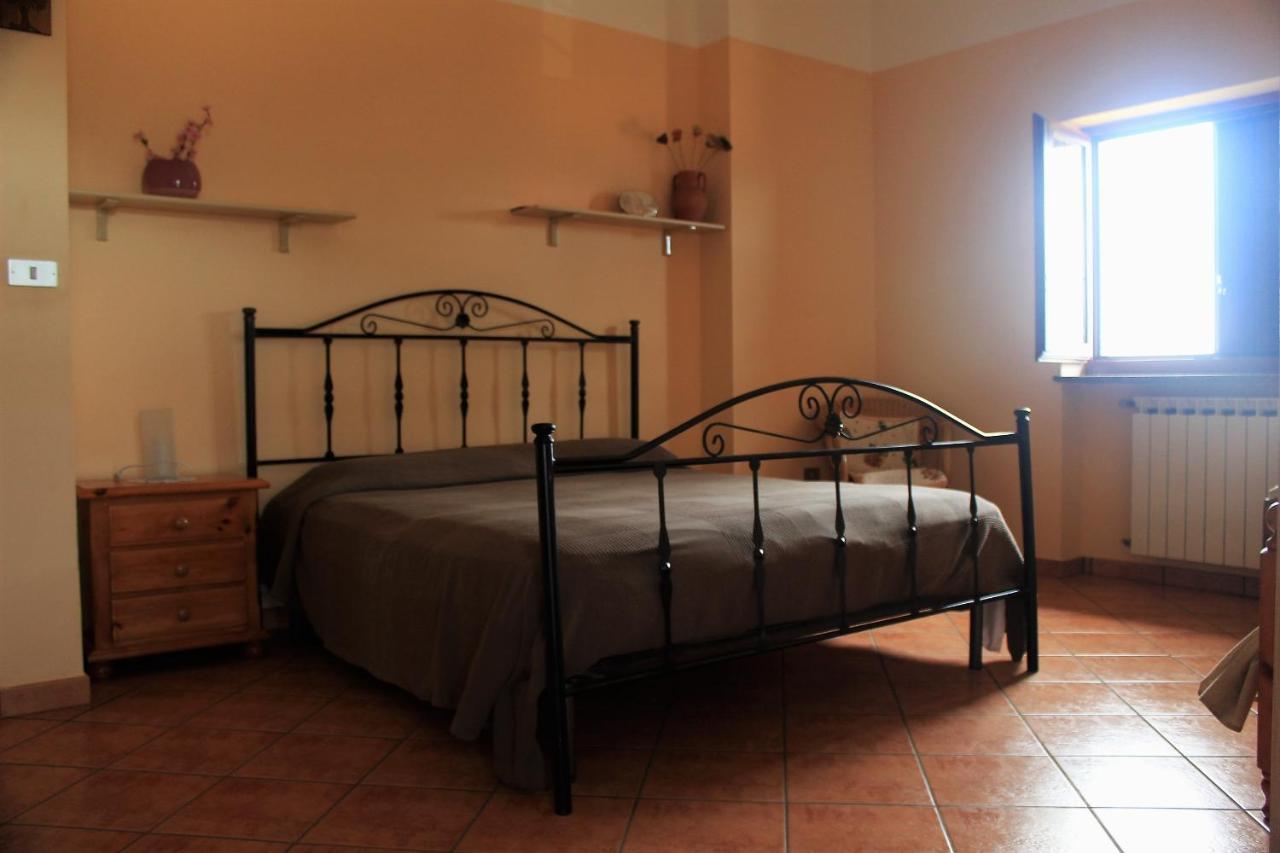 Bed and Breakfast Mansarda Fiorita Abatemarco Exterior foto