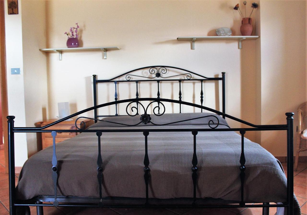 Bed and Breakfast Mansarda Fiorita Abatemarco Exterior foto