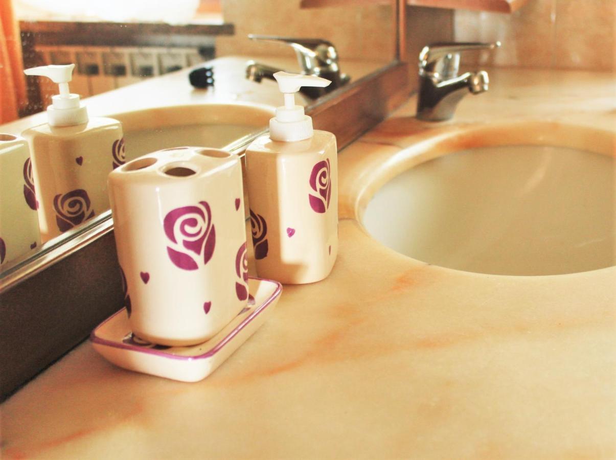 Bed and Breakfast Mansarda Fiorita Abatemarco Exterior foto