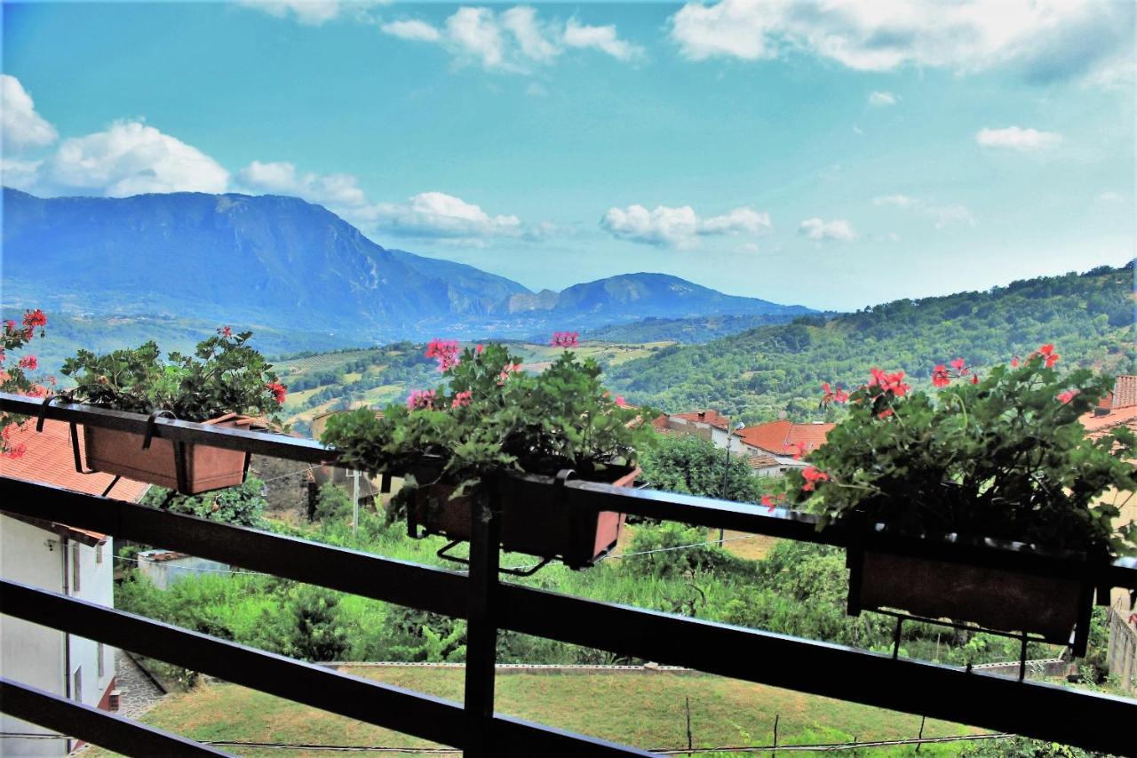 Bed and Breakfast Mansarda Fiorita Abatemarco Exterior foto