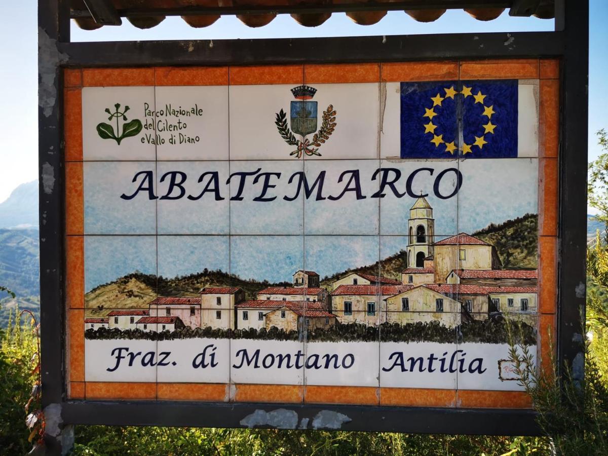 Bed and Breakfast Mansarda Fiorita Abatemarco Exterior foto