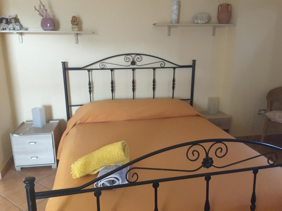 Bed and Breakfast Mansarda Fiorita Abatemarco Exterior foto
